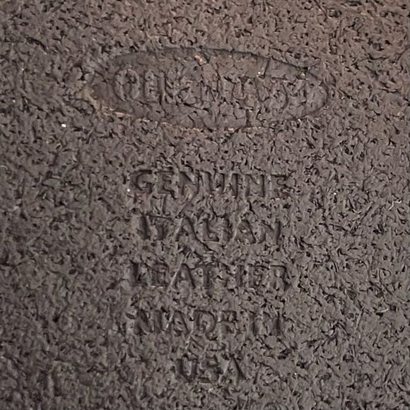 Old Navy Black Leather Belt Large Gunmetal Metal Tone Buckle Floral S - Picture 5 of 5